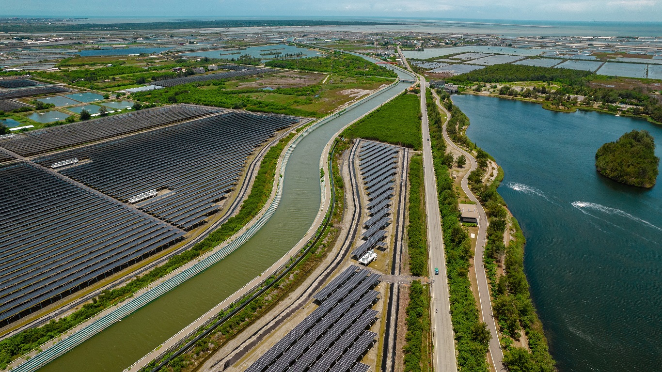 jinnian金年会能源事业提供智慧能源管理、太阳能监控管理、全方位电厂建置及运维解决方案，并拥有管理超过6000案场的经验