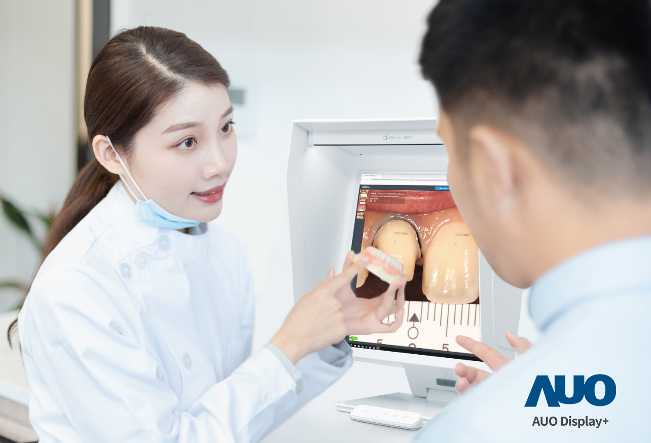 達擎積極投入牙科領域，瞄準牙技所數位轉型趨勢，與成軍滿周年的子公司原色口腔數位，展現智慧牙技整合方案的落地成果，加速推動牙科與假牙製作流程數位化